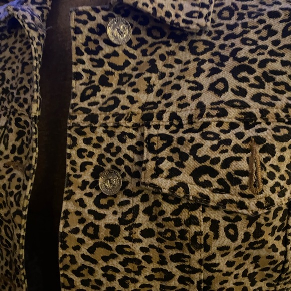 Leopard print Vest, great condition. Size S-M.. cotton with some stretch. - Picture 2 of 6